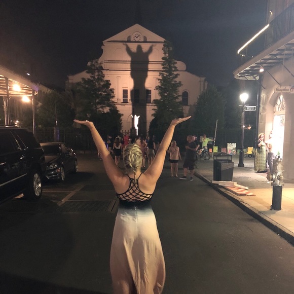 Sammy’s Closet POSH AMBASSADOR - Picture 1 of 8